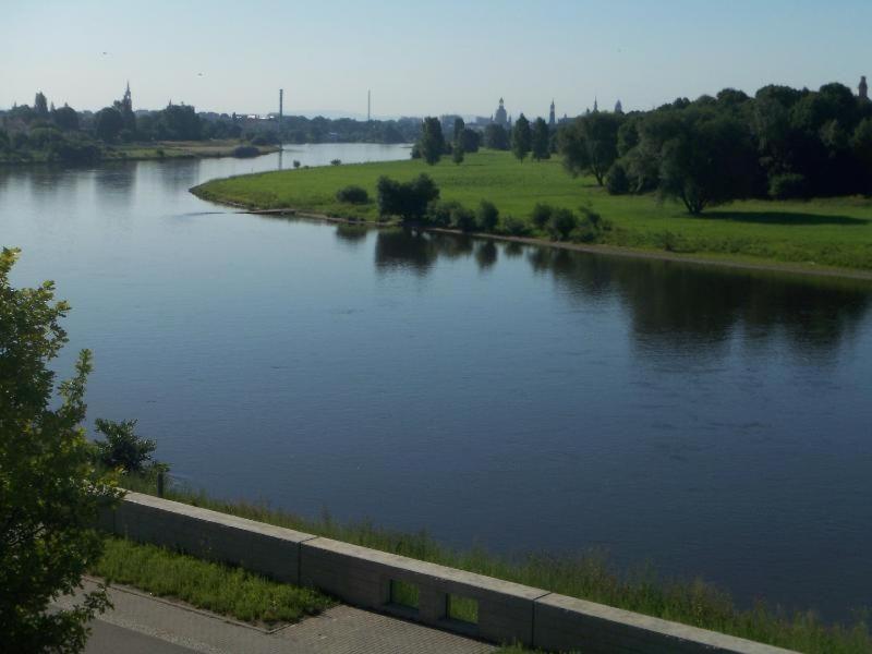 Ambiente-An-Der-Elbe-Wohnung-Og Dresden Exteriör bild
