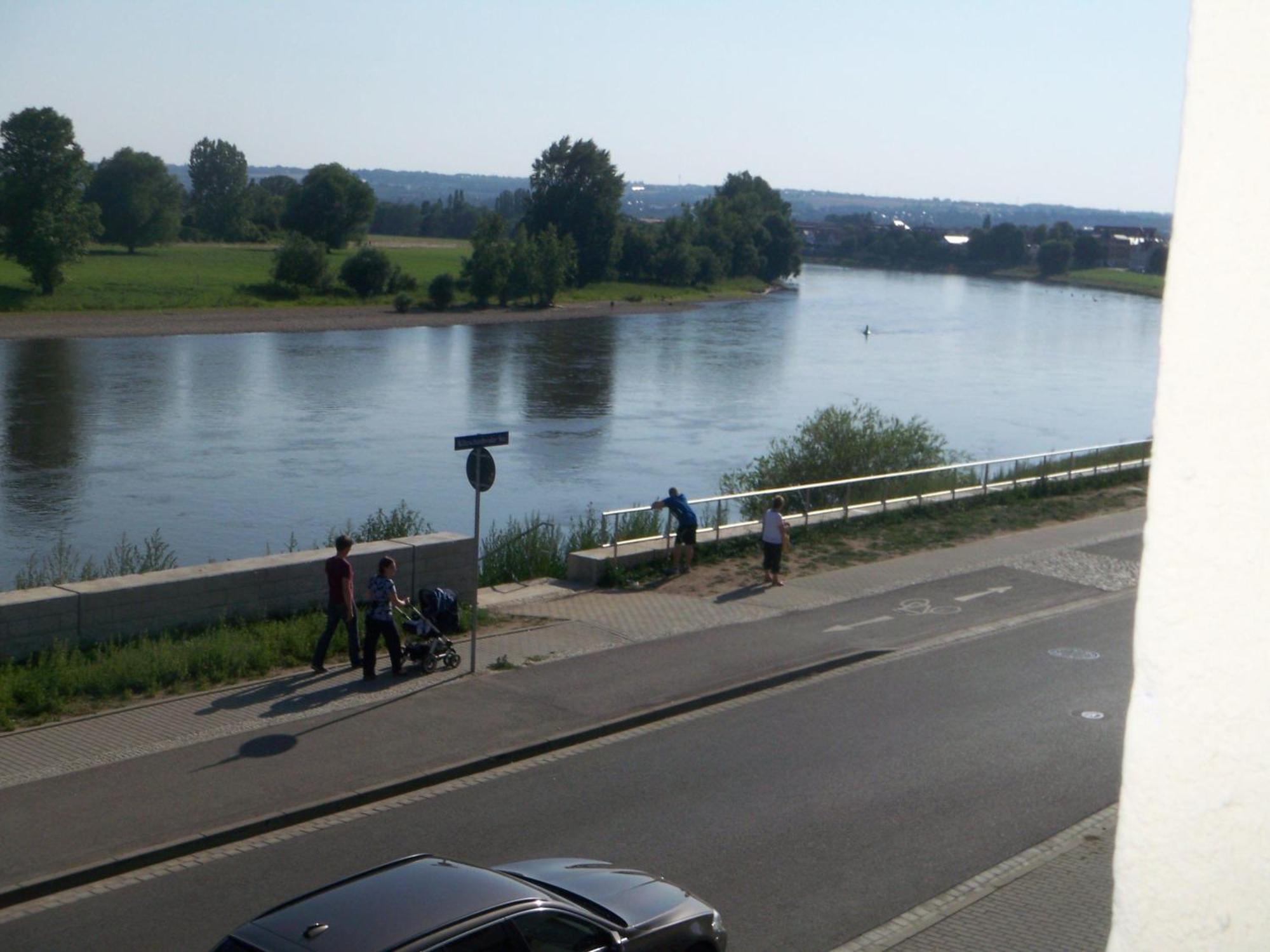 Ambiente-An-Der-Elbe-Wohnung-Og Dresden Exteriör bild
